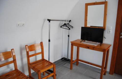 Santorini House | Apollo Rooms