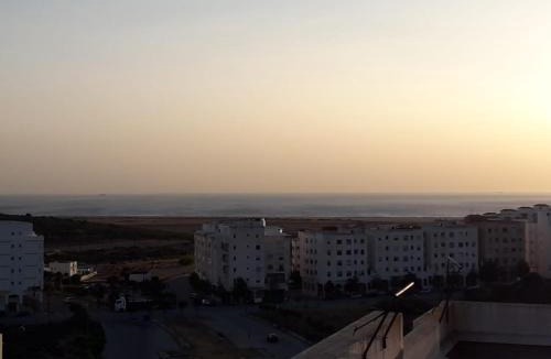 La Nouvelle Ville Ibn Batouta Apartment | Appartement neuf, lumineux et calme, entièrement meublé