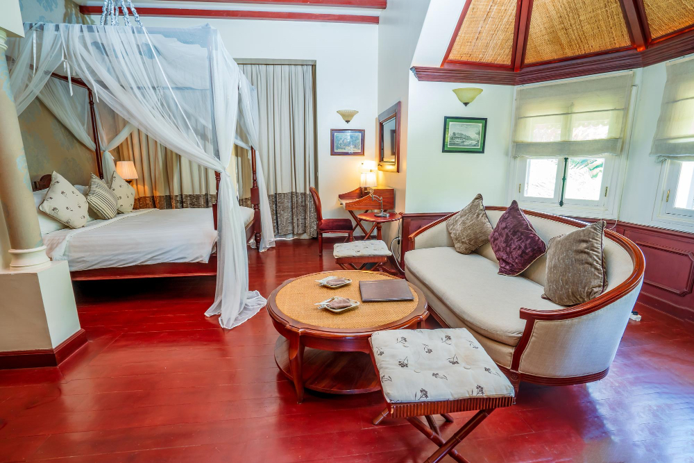 Fira House | Aquarius