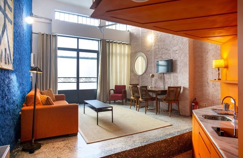 Psirri Apartment | Architect designed studio (EP7R). Green rooftop!