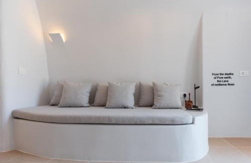 Karterados Apartment | ArtChroma House