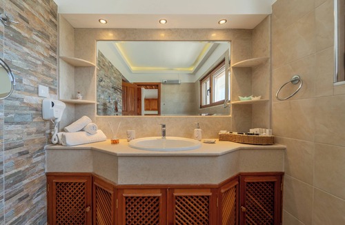 Pefkos House | Arte Pefki Beachfront Suites