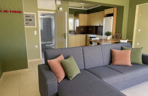 Spata-Artemida Apartment | Artemida Olive Gem - Sunny Balcony Views & Parking