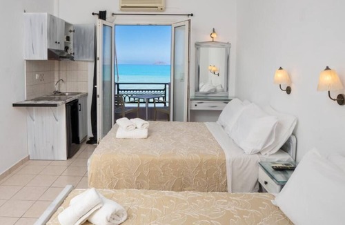 Neo Kalamaki Apartment | Artemis beach studios