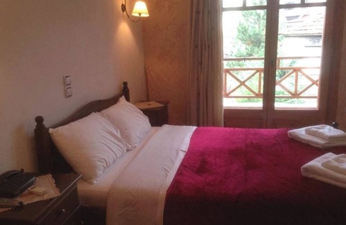 Stournaraiika Hotel | Arxontiko tou krommyda