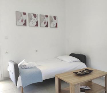 Poros Apartment | Askeli Breeze
