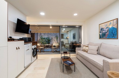 Pangrati Apartment | ATHENS APEX LUXURY STUDIO APARTMENT