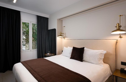 Neapoli Apartment | Athens Flair Suites