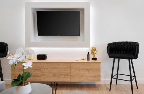 Spata-Artemida House | Aura Airport Suite