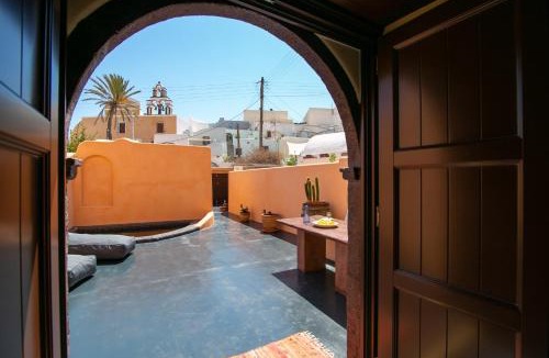 Finikia Villa | Azalea Houses Cave Villa