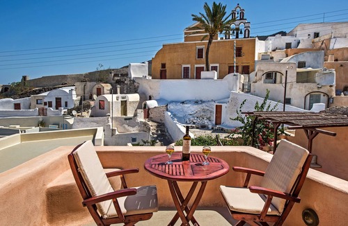 Finikia House | Azalea Houses Suite - Finikia traditional house