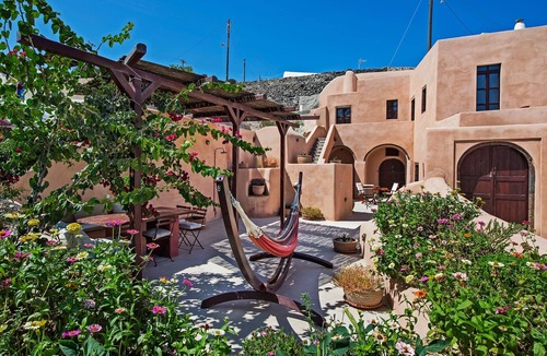 Finikia House | Azalea Houses Suite - Finikia traditional house