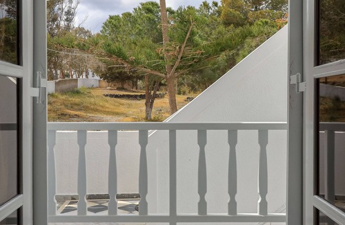 Kamari Apartment | Azul Home - Ahilli Slow Living