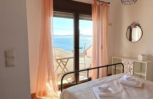 Limni House | Azure Mare Sea View Garden Home Limni