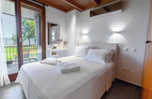 Aristotelis House | AZURE RESIDENCE KOUMITSA