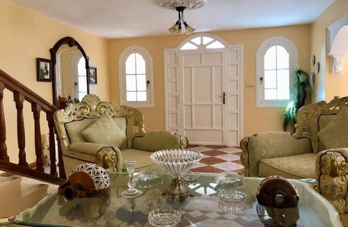 Arekmane Villa | Beachfront 3 Bedroom Villa w/ Parking