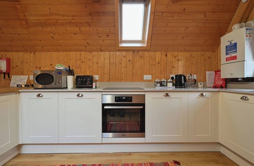 Beauly House | Beautiful private villa for 8 guests with WIFI, TV, terrace and pets allowed