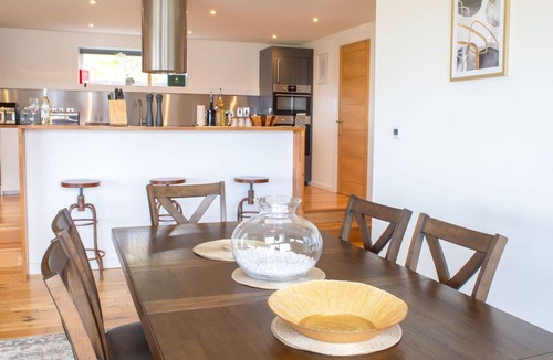 Stein House | Beautiful private villa for 6 guests with WIFI, TV, terrace and pets allowed