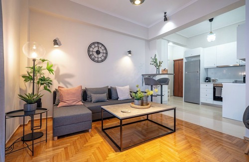 Attiki Apartment | Beba's House by ΜΡS