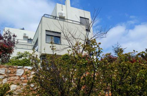 Marathon Villa | Belle Hélène