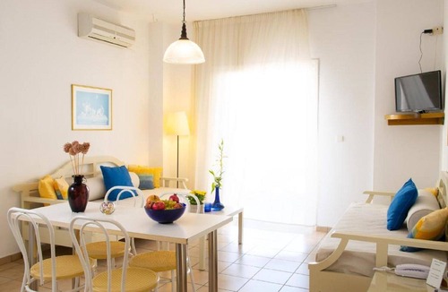 Agios Nikolaos Town Apartment | Bellevue Suites Apartment with Pool View