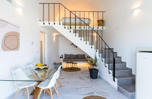 Exo Gonia Apartment | BH071 - C - Suite Santorini