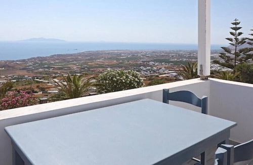 Vourvoulos Apartment | BH971 - C - Suite Santorini
