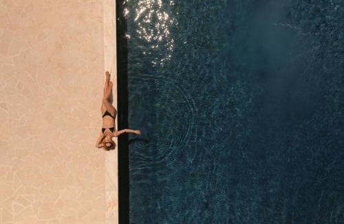 Perissa Hotel | Black Rose Beach Suites