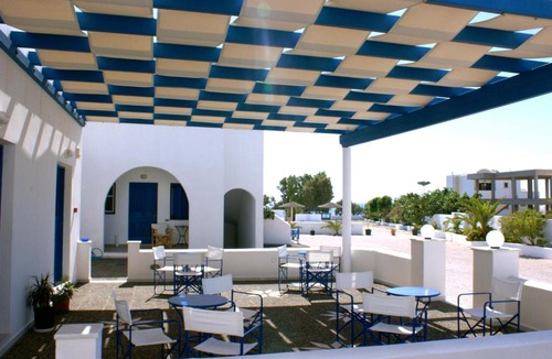 Agia Paraskevi Hotel | Blue Bay Villas