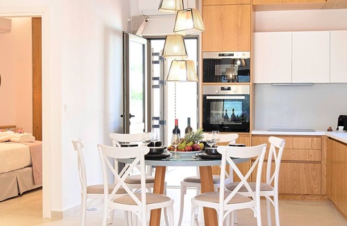 Kavallos House | Blue Lake Villa Beheizter Pool by Interhome