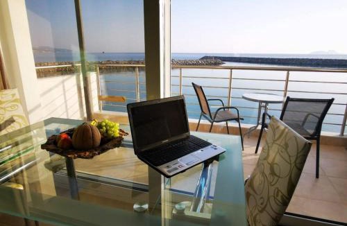 Kokinos Pirgos Apartment | Blue Sea Apartment, Seaside