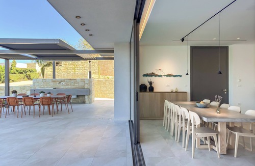 Kissamos House | Brand new Villa Majestic. Newest addition to Youphoria Villas