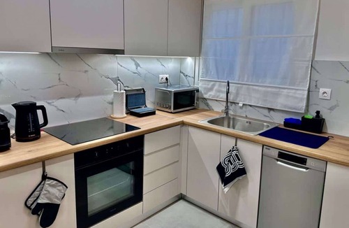 Kerameikos Apartment | Bright 1BR in Prime Psyri | Private Balcony Athens