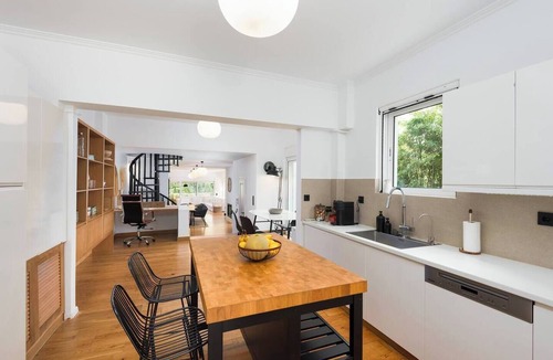 Voula House | Bright and luxurious family Home in Voula