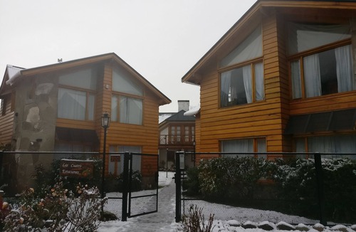 Lanin National Park Cabin | Cabin Cuatro Estaciones with mountain views