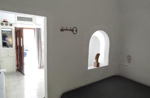Emporio House | Cactus house Santorini