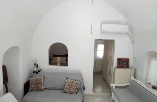 Emporio House | Cactus house Santorini