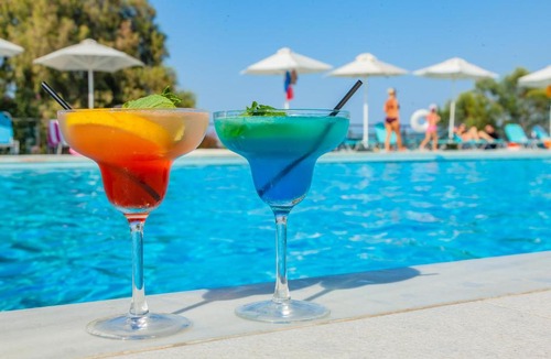 Agii Apostoli Hotel | Calamos Beach Family Club by Anayia All Inclusive Resorts