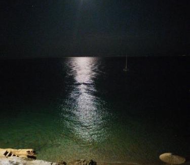 Loutra Edipsou Apartment | Calypso Beach Hotel