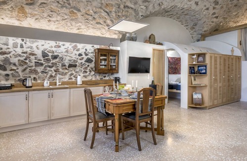 Emporio Villa | Canava Villas #1 with Private Pool@ Mediaval Village , Santorini