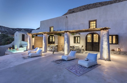 Emporio Villa | Canava Villas #1 with Private Pool@ Mediaval Village , Santorini