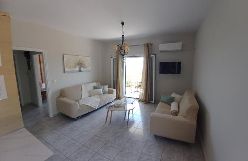 Leivathos Apartment | Captain's Apartments in Olive Grove