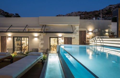 Platanos House | Casa D'Irene Deluxe Hotel