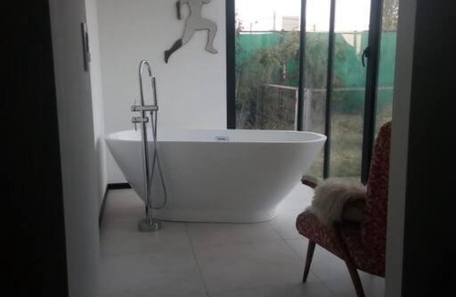 Neuquen House | Casa minimalista (A+)