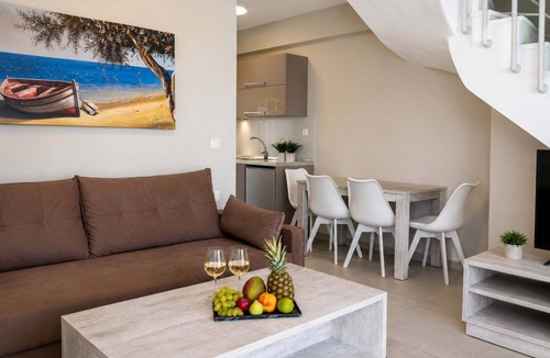 Nikita House | Casale Luxury House III - Secret Garden Maisonette