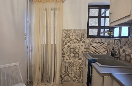 Attiki Apartment | Central Athens Home | 2BR, Near Metro Green & Red Line & Uni, Bills included