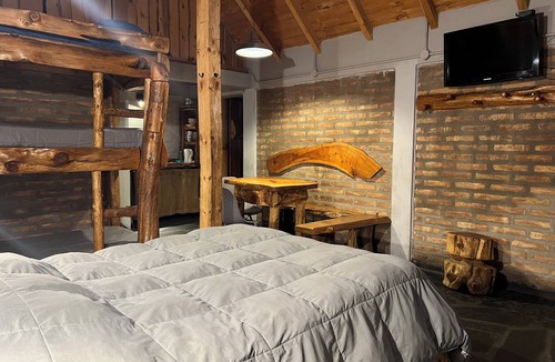 El Bolson Apartment | Centrally located apartment in El Bolsón, private parking lot