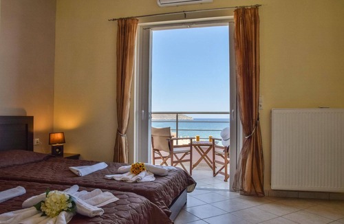 Kato Stalos Apartment | Charming holiday apartment Rubini 2