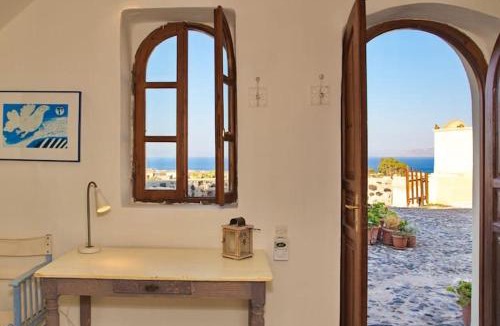 Episkopi Gonias House | Charming Restored 300yr-0ld Guest House