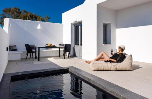 Perissa Villa | Charming Santorini Villa 2 Bedrooms Premium Villa Private Heated Pool & Refined Interior Perissa